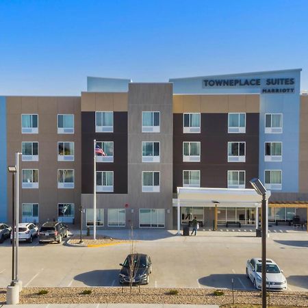 Towneplace Suites By Marriott Hays Exterior foto