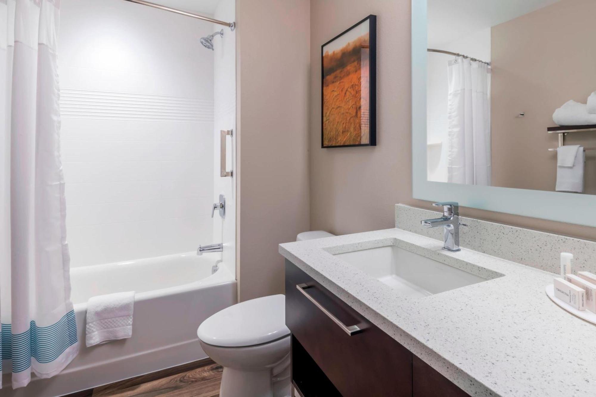 Towneplace Suites By Marriott Hays Exterior foto
