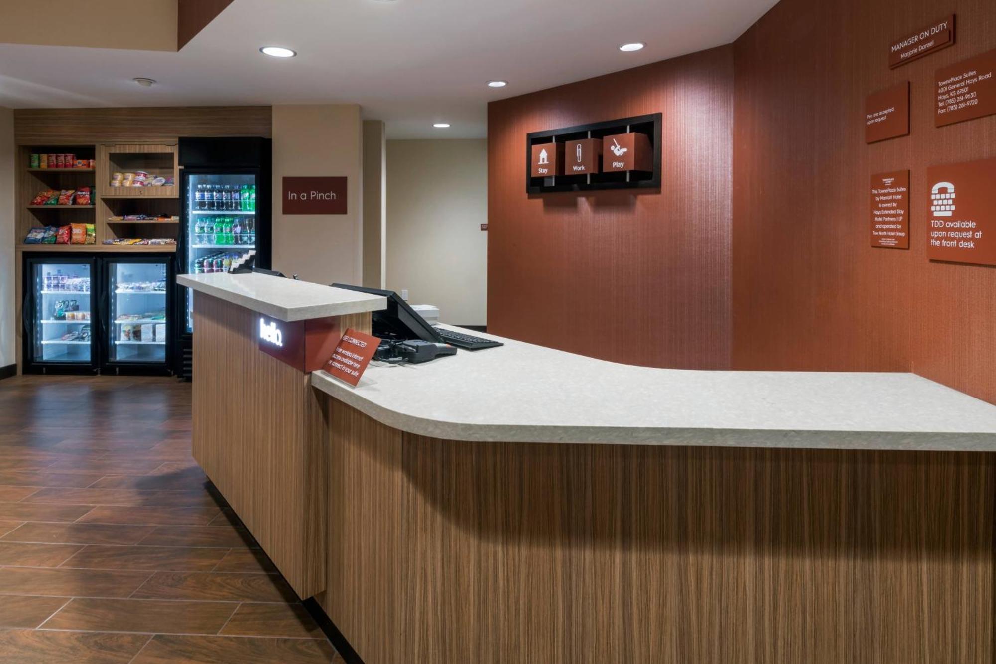 Towneplace Suites By Marriott Hays Exterior foto